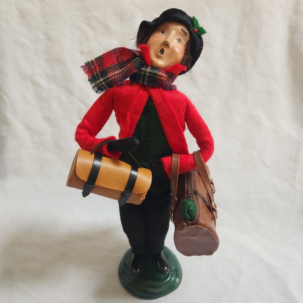 Byers Choice Carolers Traveler Man Figurine - Picture 2 of 12